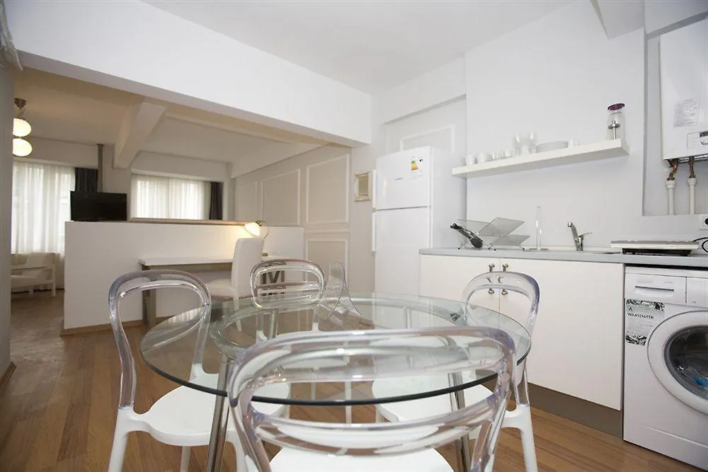 212 Istanbul Suites Aparthotel