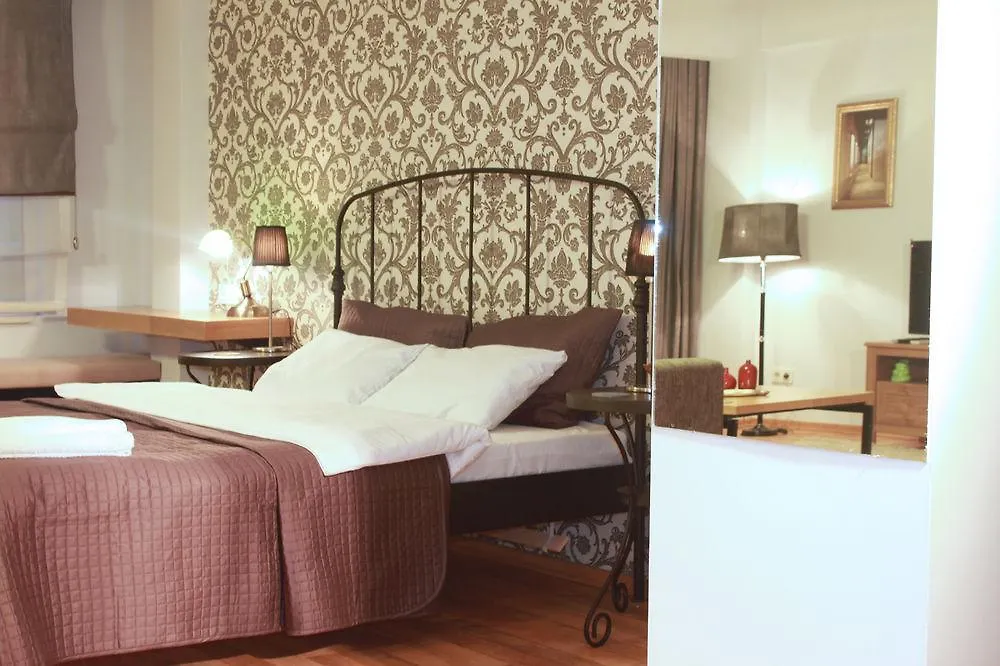 212 Istanbul Suites 4*,